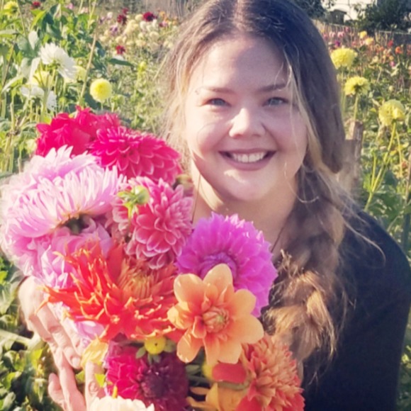 Meet your Posher, Charlotte - Picture 3 of 5